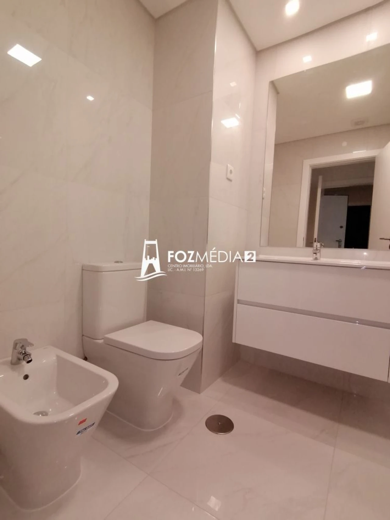 Apartamento T4 para Venda em Buarcos Foto 14