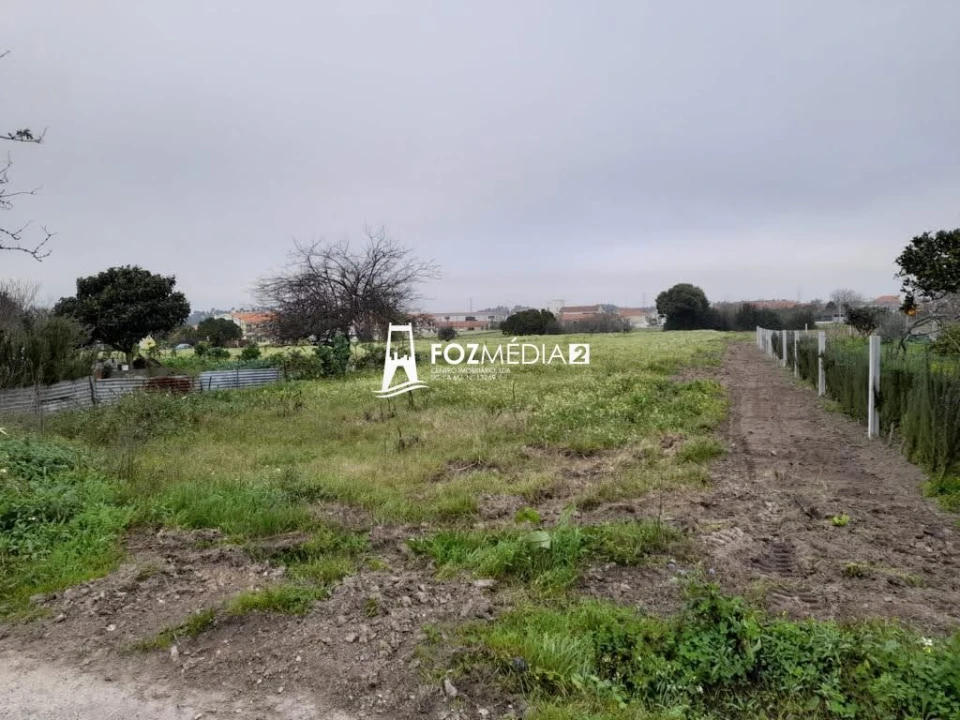 Terreno para Venda em Lavos Foto 3