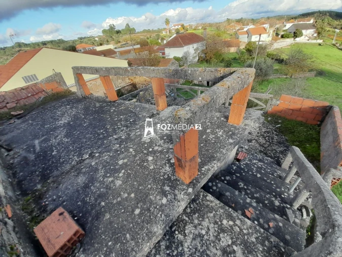 Moradia T2 para Venda em Soure Foto 32