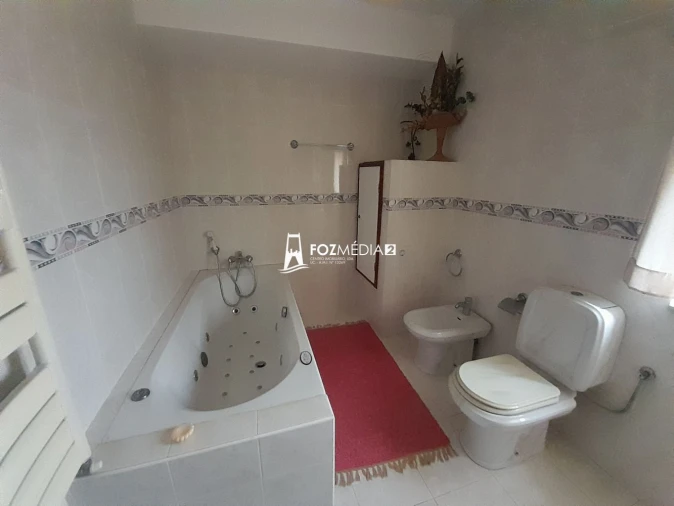 Moradia T4 para Venda em Buarcos Foto 14