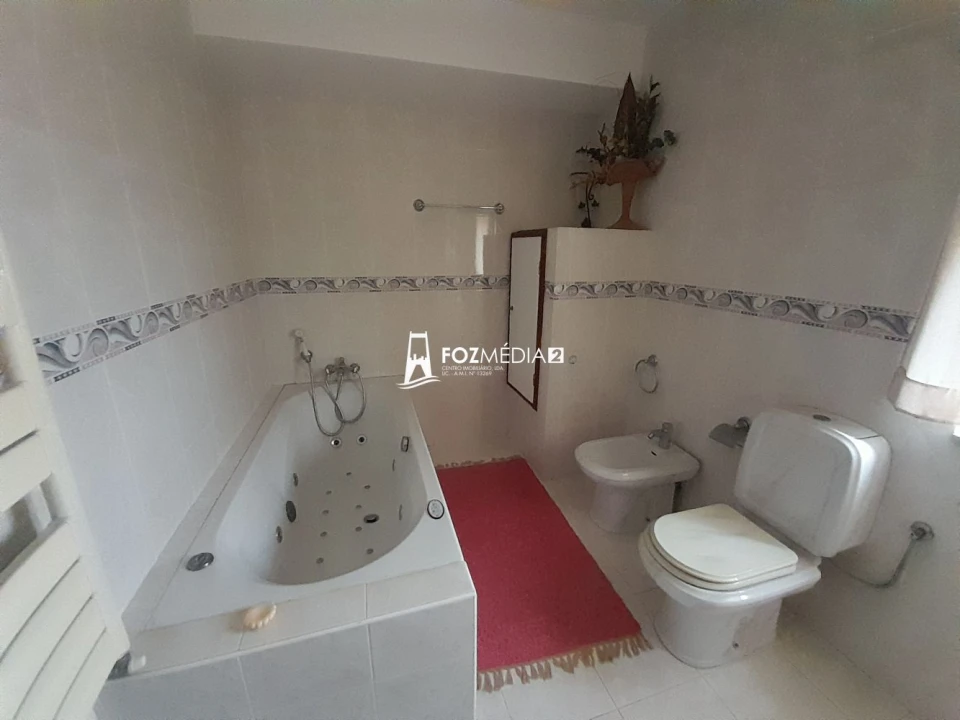 Moradia T4 para Venda em Buarcos Foto 14