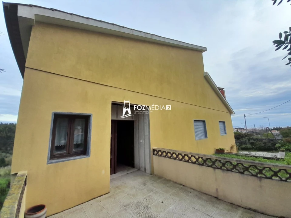 Moradia T4 para Venda em Buarcos Foto 6