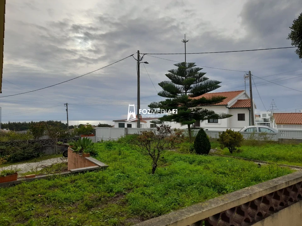 Moradia T4 para Venda em Buarcos Foto 2