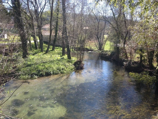 Moradia T2 para Venda em Monte Córdova Foto 1