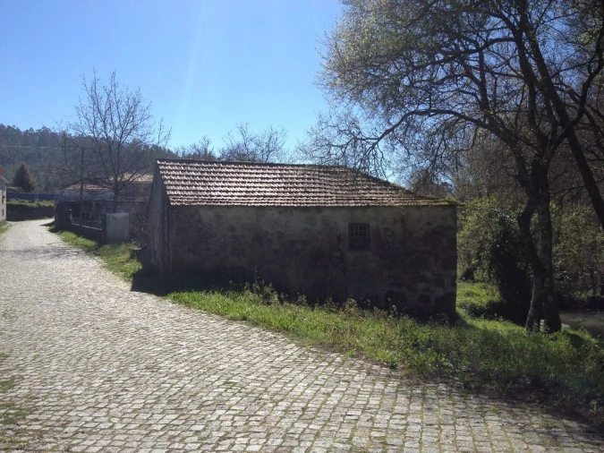 Moradia T2 para Venda em Monte Córdova Foto 18