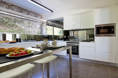 Apartamento T5 para Venda em Lordelo do Ouro e Massarelos