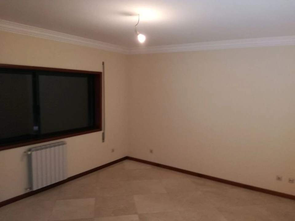 Moradia T4 para Venda em Custóias, Leça do Balio e Guifões Foto 15