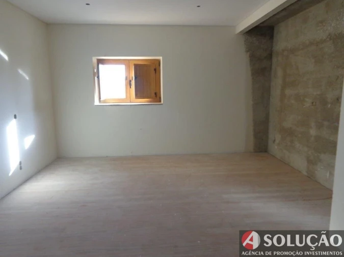 Moradia T4 para Venda em Campos e Louredo Foto 12