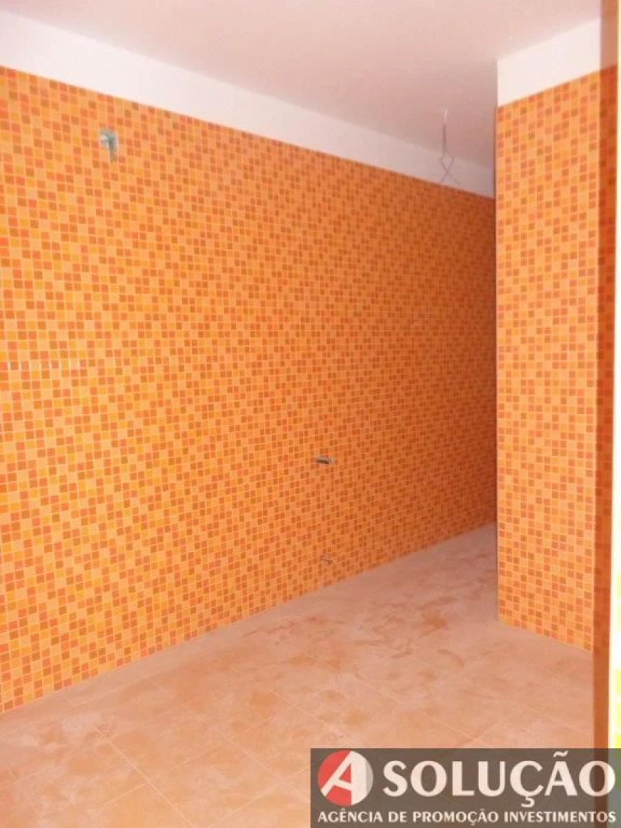 Moradia T4 para Venda em Campos e Louredo Foto 2