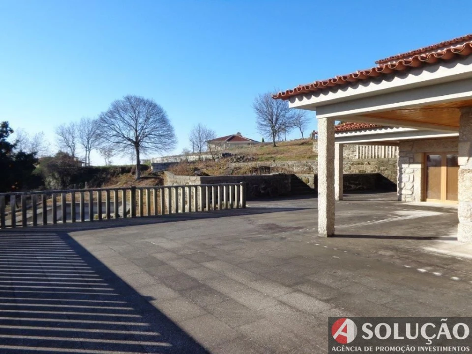 Moradia T4 para Venda em Campos e Louredo Foto 6