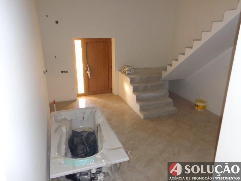 Moradia T4 para Venda em Campos e Louredo Foto 13