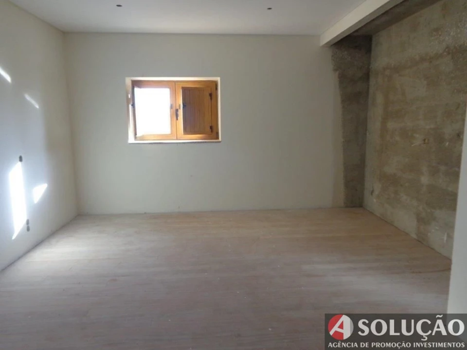 Moradia T4 para Venda em Campos e Louredo Foto 12