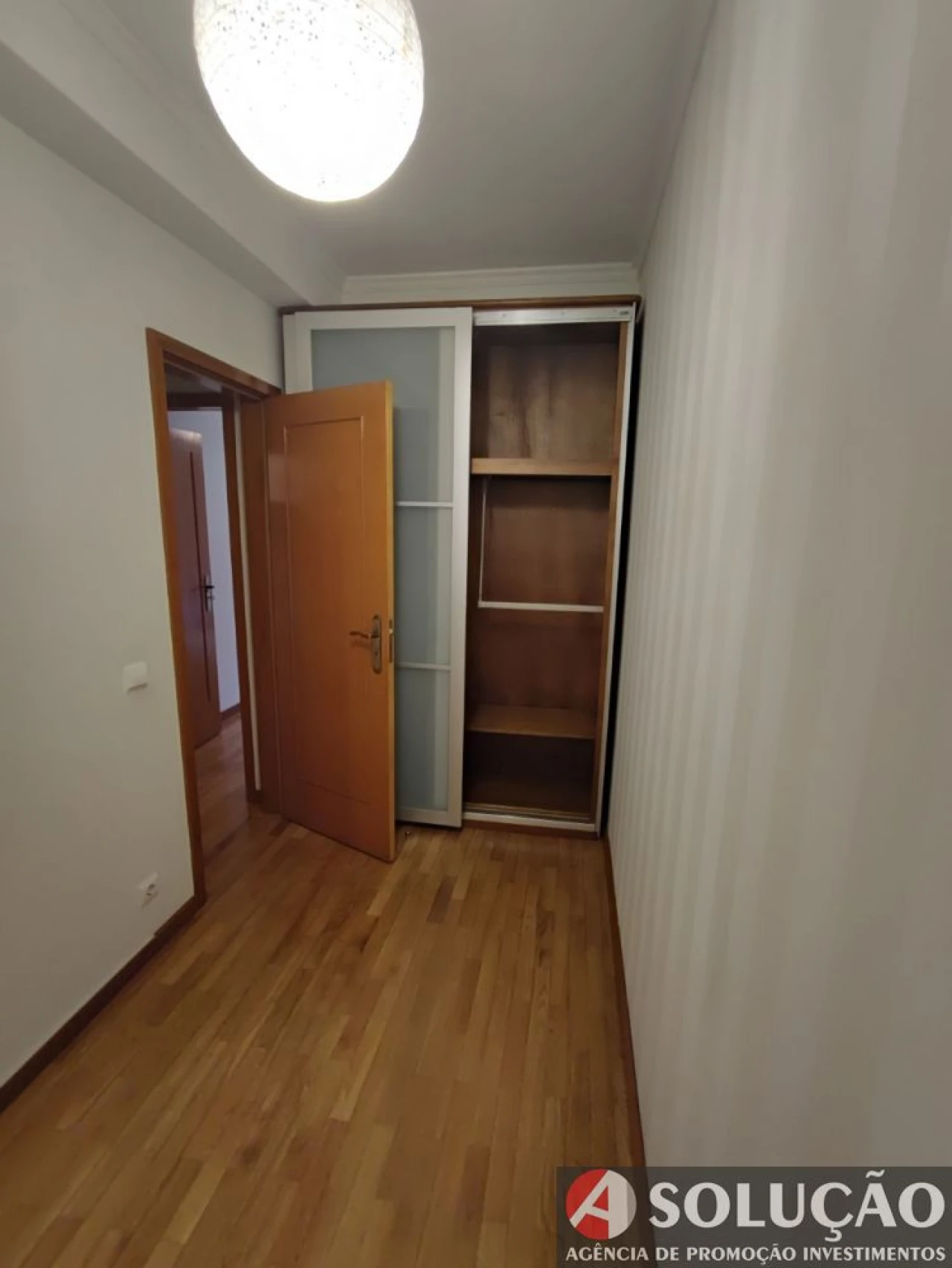 Apartamento T1 para Venda em Vilar de Andorinho Foto 18