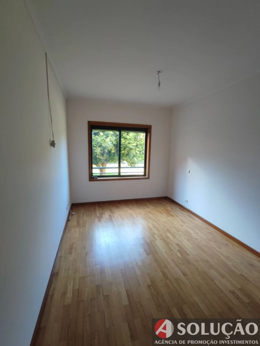 Apartamento T1 para Venda em Vilar de Andorinho Foto 15