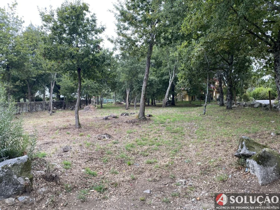 Terreno para Venda em Santo Tirso, Couto (Santa Cristina e São Miguel) e Burgães Foto 2