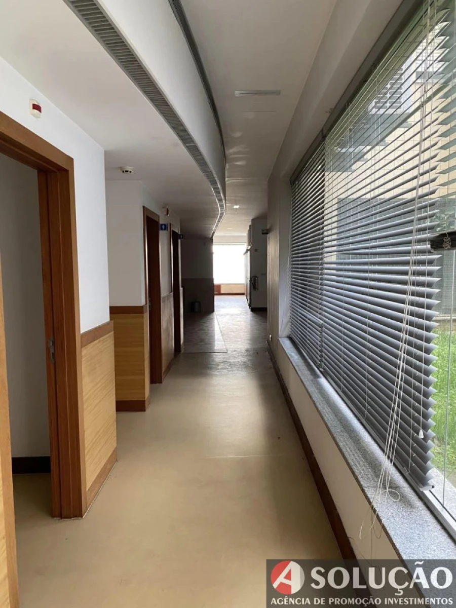 Loja para Venda em Vila Nova de Famalicão e Calendário Foto 3