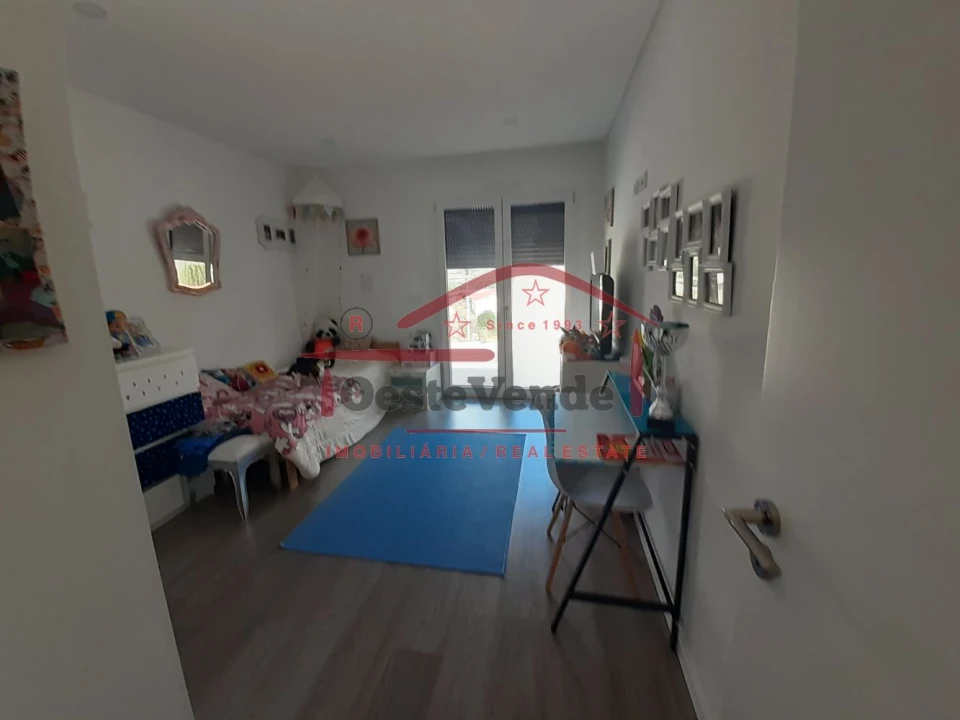 Moradia T3 para Venda em Peral Foto 16