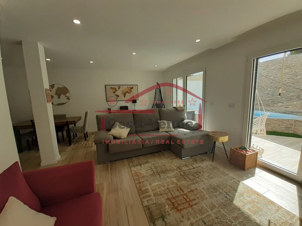 Moradia T3 para Venda em Peral Foto 2