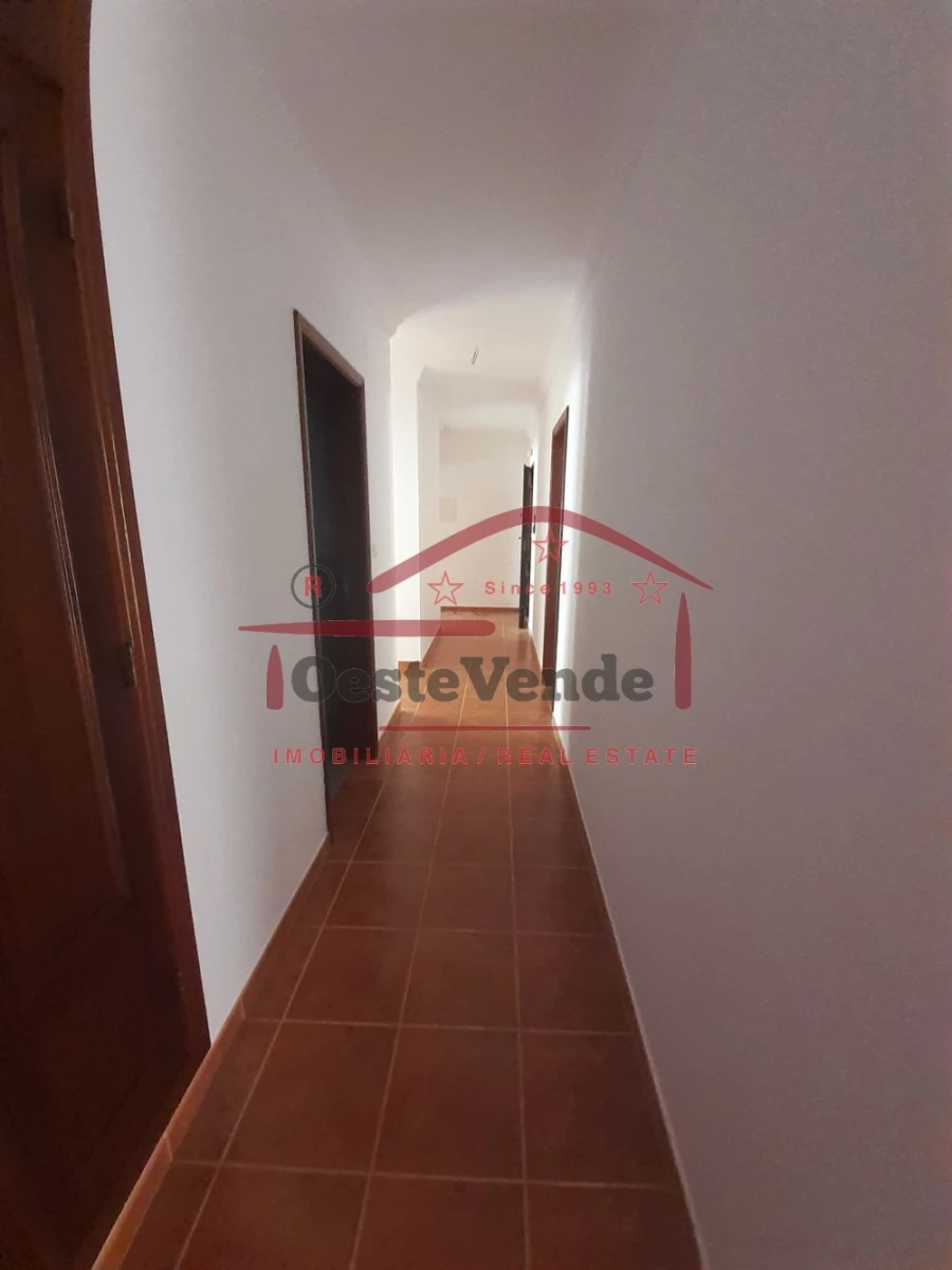 Apartamento T2 para Venda em Cadaval e Pêro Moniz Foto 21