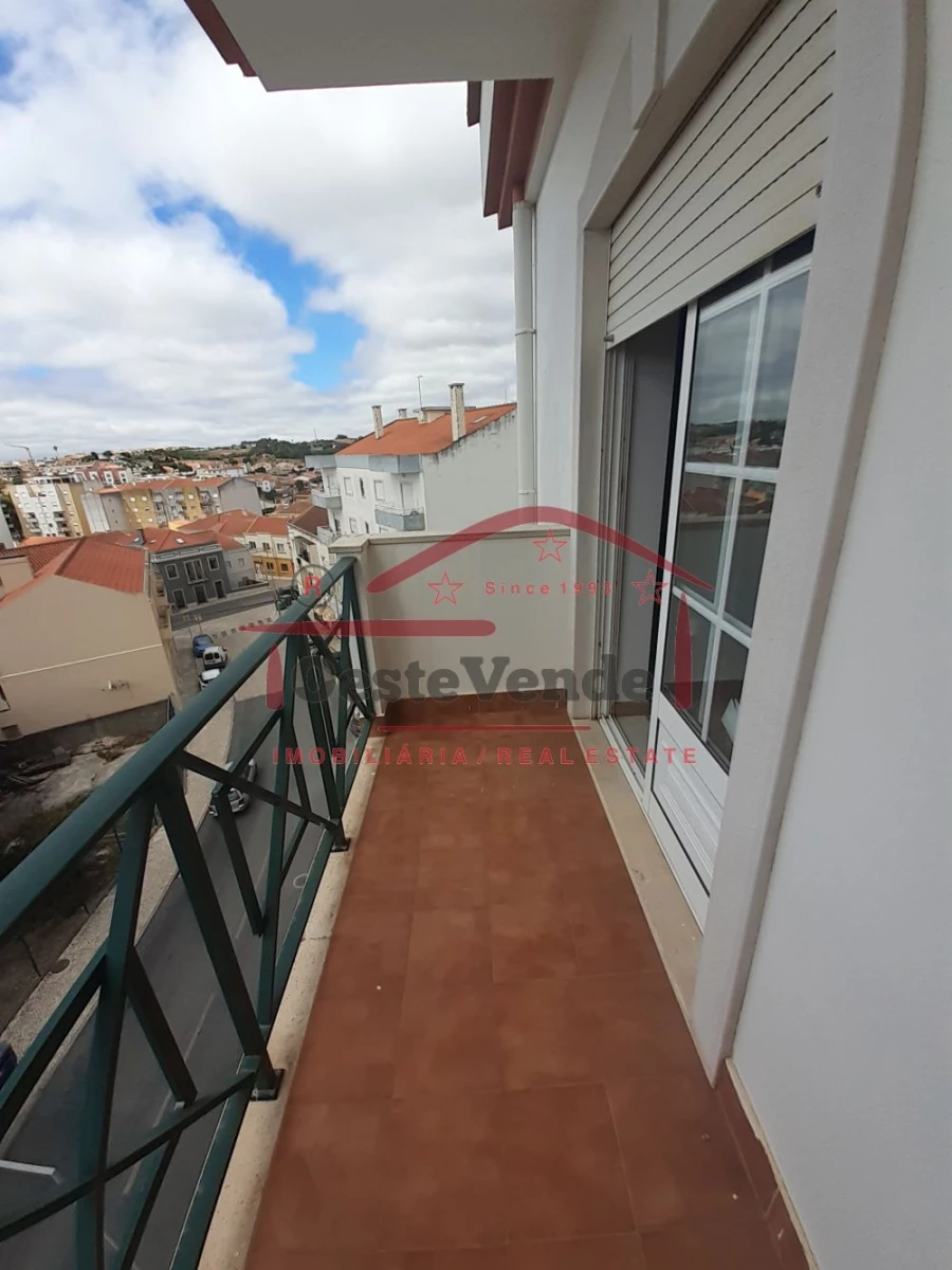 Apartamento T2 para Venda em Cadaval e Pêro Moniz Foto 27