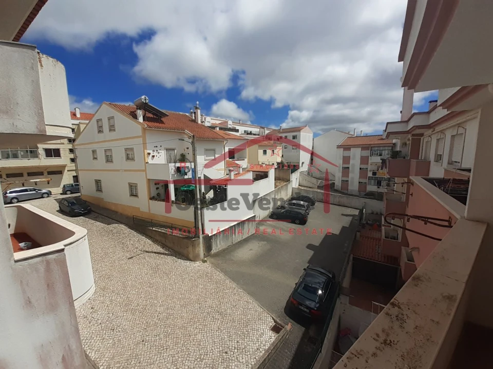 Apartamento T2 para Venda em Cadaval e Pêro Moniz Foto 31