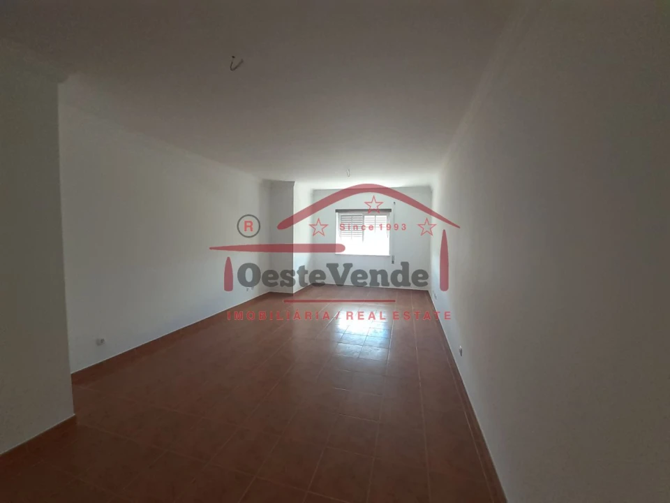 Apartamento T2 para Venda em Cadaval e Pêro Moniz Foto 7