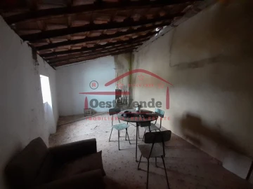 Moradia T2 para Venda em Peral