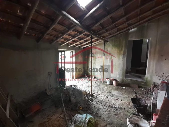 Moradia T2 para Venda em Peral Foto 13