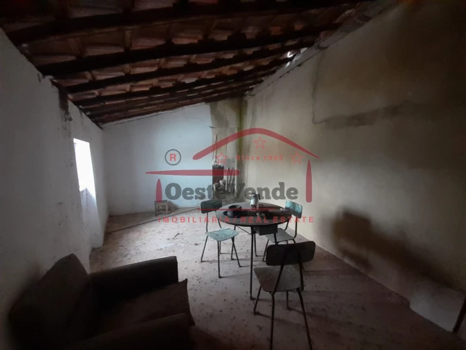 Moradia T2 para Venda em Peral Foto 8