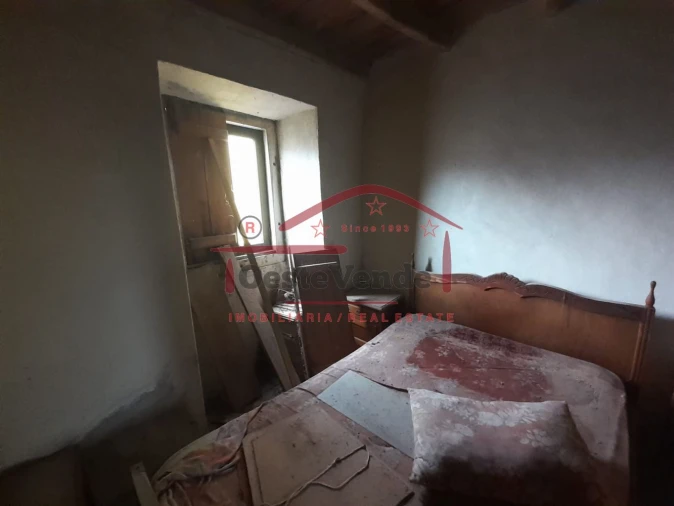 Moradia T2 para Venda em Peral Foto 5