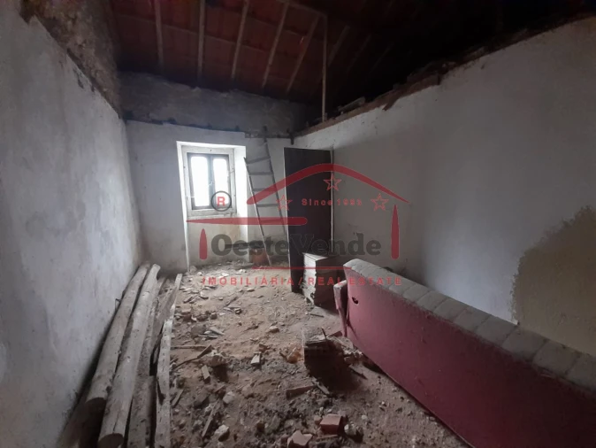 Moradia T2 para Venda em Peral Foto 6