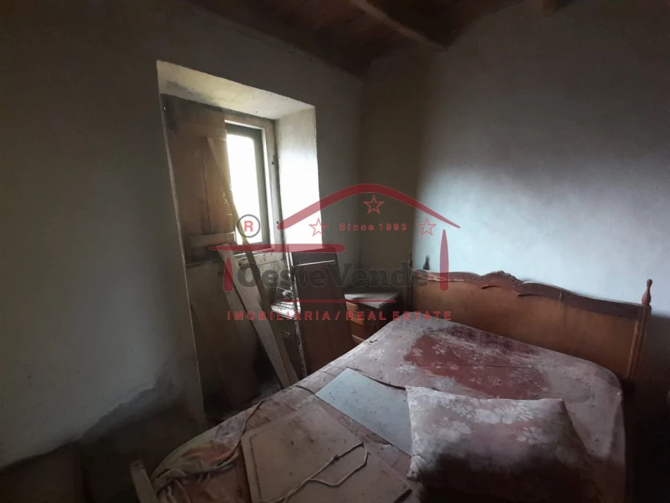 Moradia T2 para Venda em Peral Foto 5