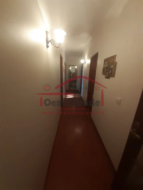Moradia T5 para Venda em Peral