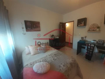 Moradia T5 para Venda em Peral
