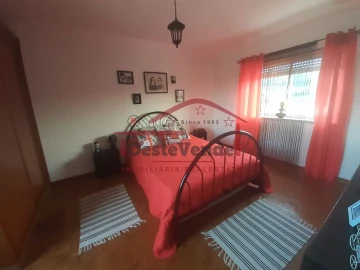 Moradia T5 para Venda em Peral