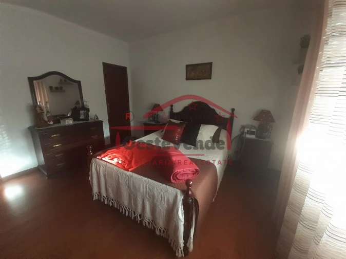 Moradia T5 para Venda em Peral Foto 27