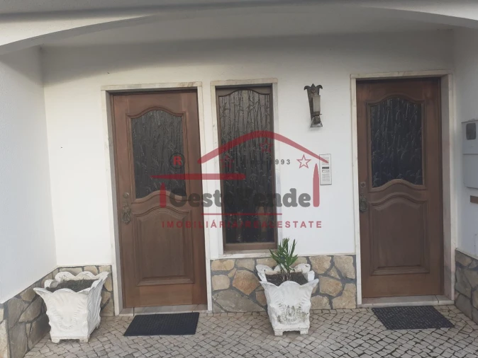 Moradia T5 para Venda em Peral Foto 11