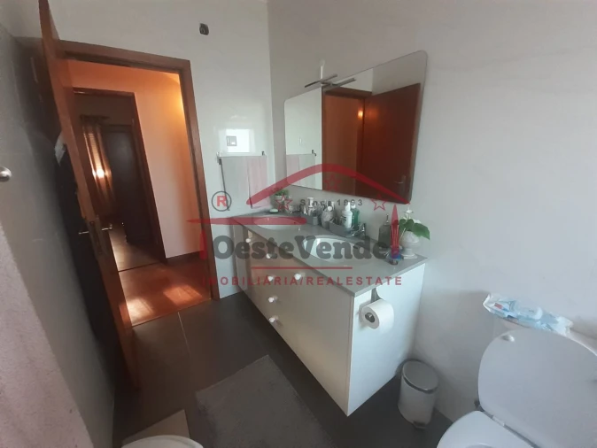 Moradia T5 para Venda em Peral Foto 32