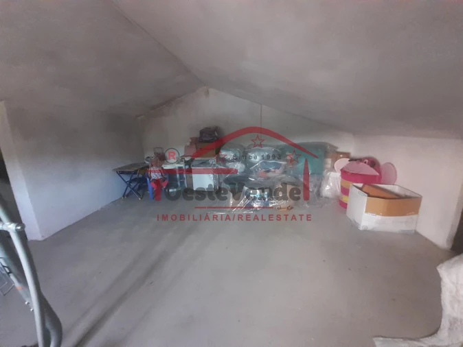 Moradia T5 para Venda em Peral Foto 44