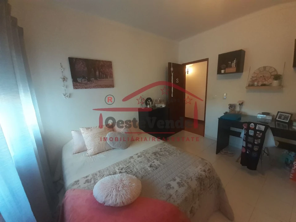 Moradia T5 para Venda em Peral Foto 24