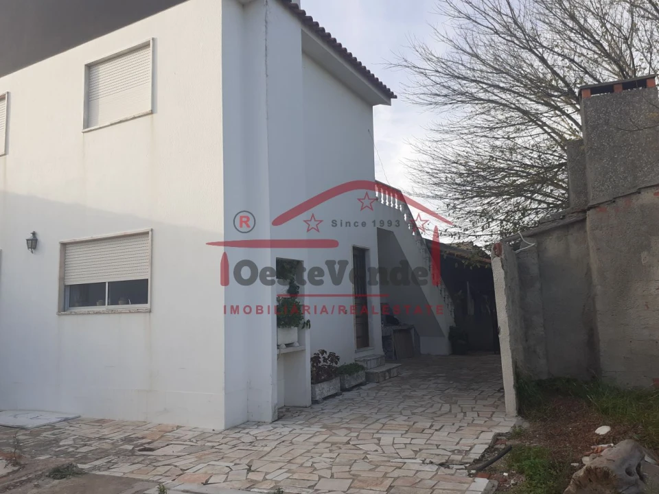 Moradia T5 para Venda em Peral Foto 3