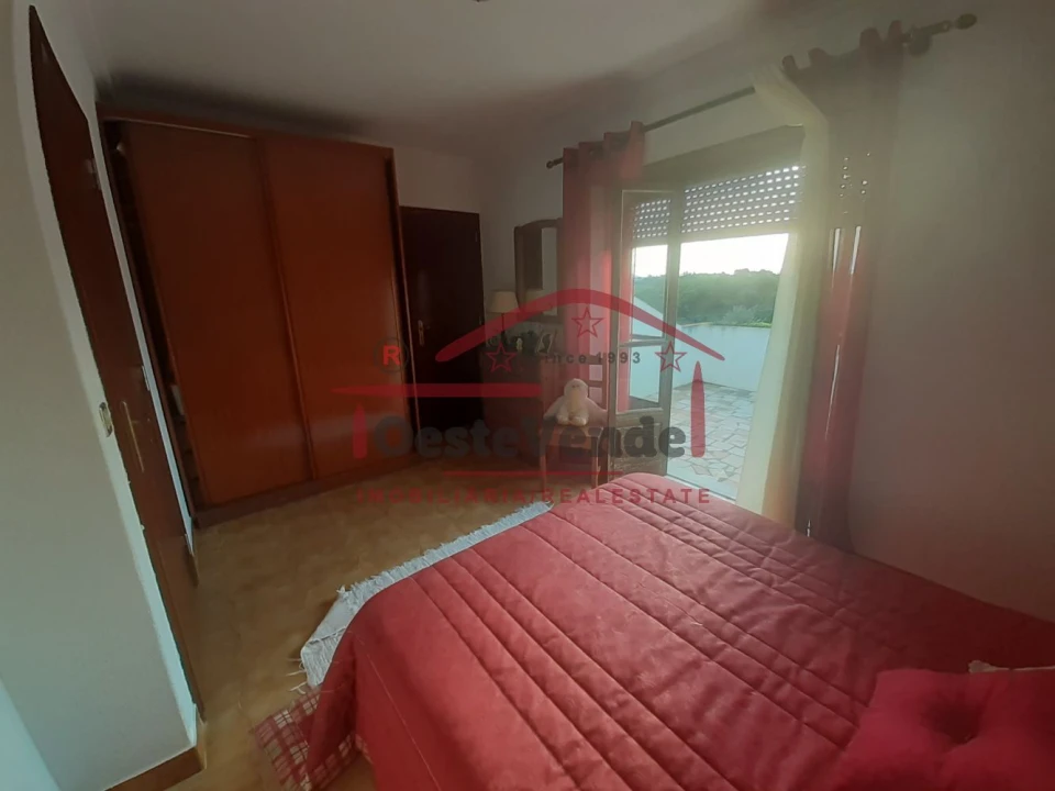 Moradia T5 para Venda em Peral Foto 35