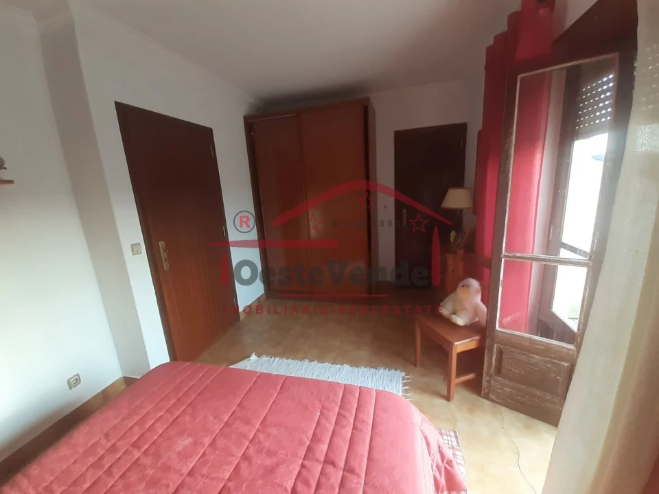 Moradia T5 para Venda em Peral Foto 36