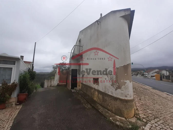 Moradia T1 para Venda em Peral Foto 9