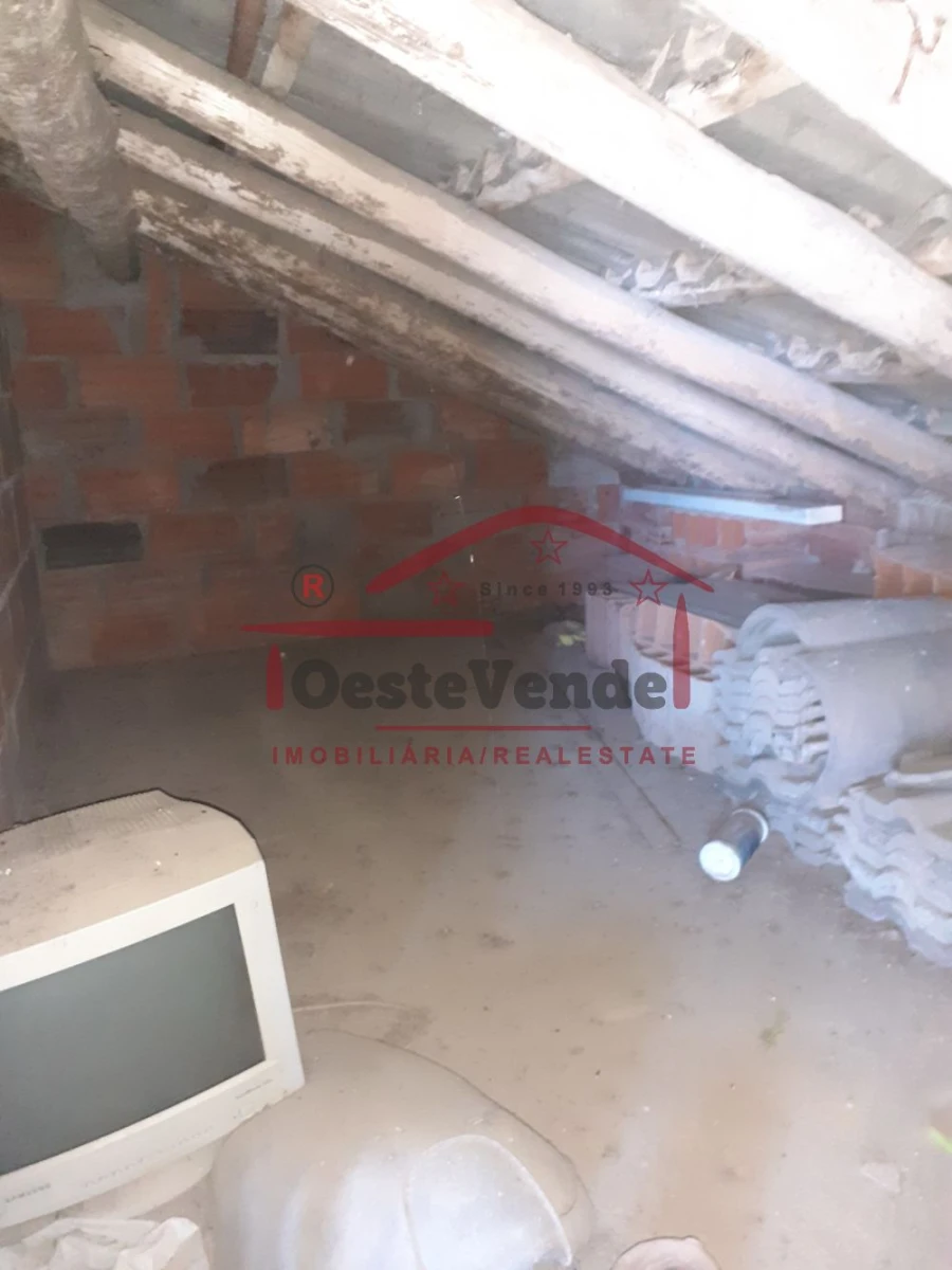 Moradia T1 para Venda em Peral Foto 22