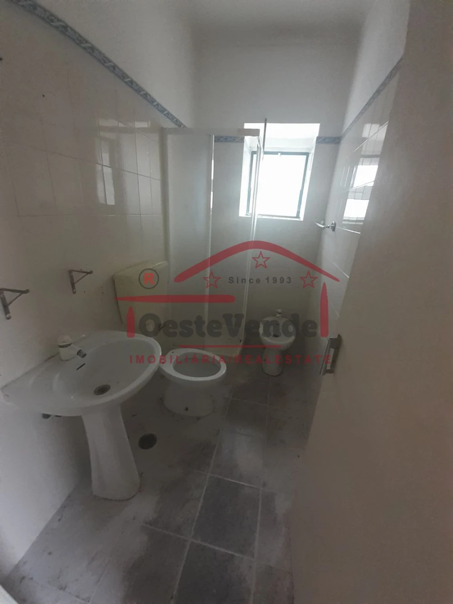 Moradia T1 para Venda em Peral Foto 19