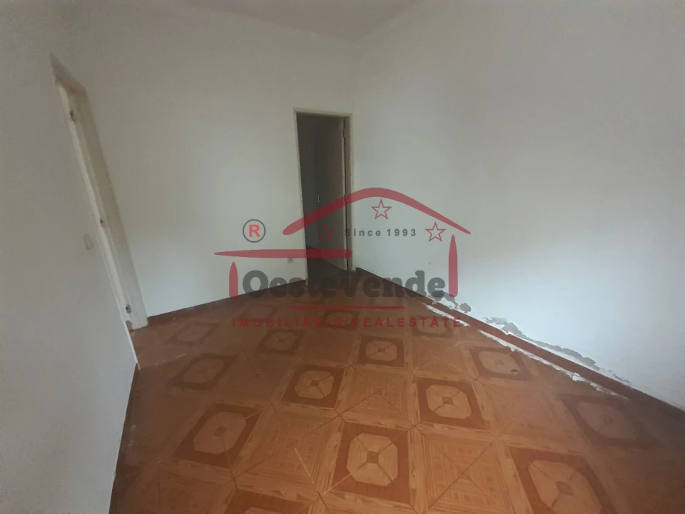 Moradia T1 para Venda em Peral Foto 15