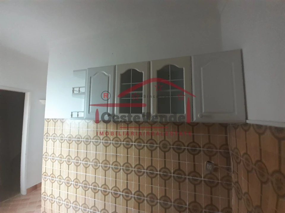 Moradia T1 para Venda em Peral Foto 12