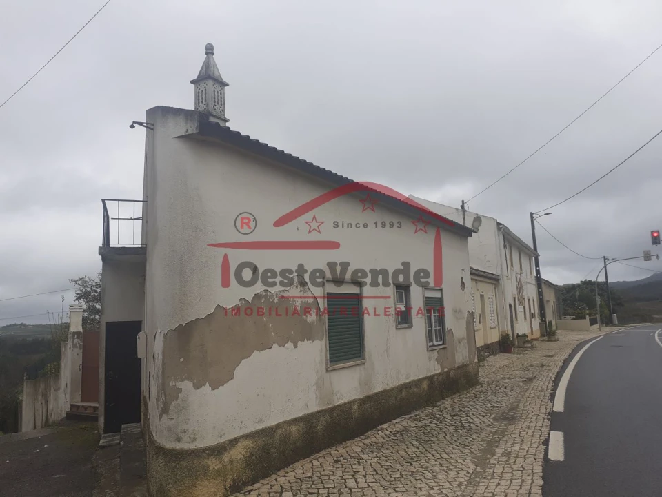 Moradia T1 para Venda em Peral Foto 3