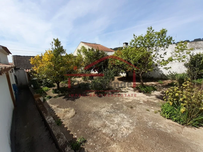 Moradia T2 para Venda em Peral Foto 7